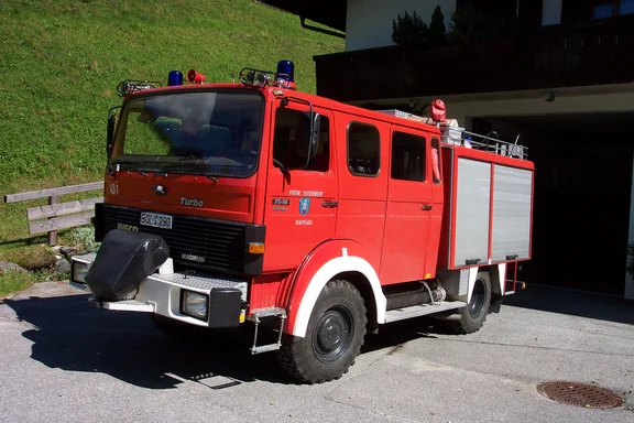 Iveco LF8 001.jpg